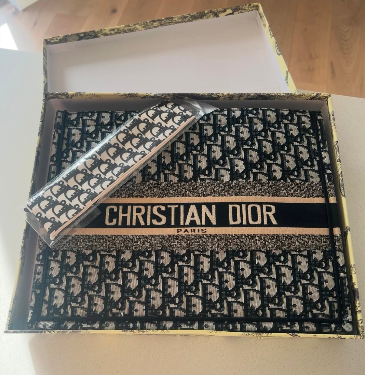 Special Gift Christian Dior Bag