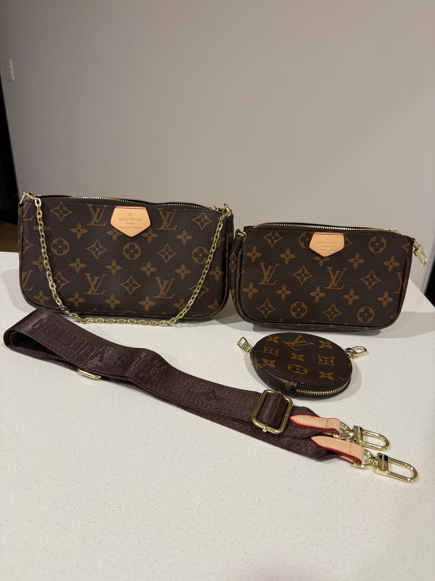 Special Gift 2 Louis Vuitton Bags Bundle!