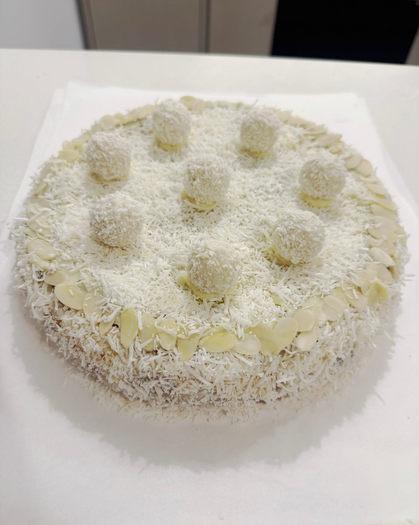 Basque Raffaello Cheesecake XL