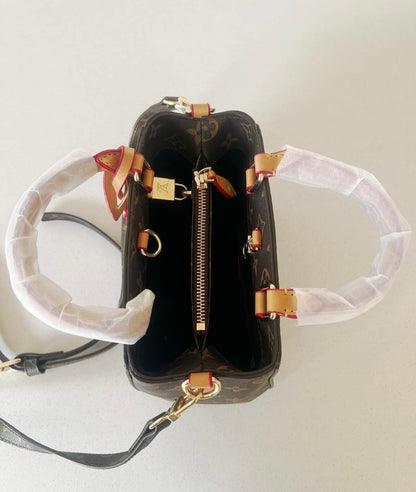 Special Gift Louis Vuitton Bag